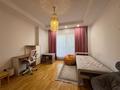 3-комнатная квартира · 135 м² · 3/8 этаж, Мкр. Мирас 157 блок 5 — Аскарова - Садыкова за 700 000 ₸ в Алматы, Бостандыкский р-н — фото 6