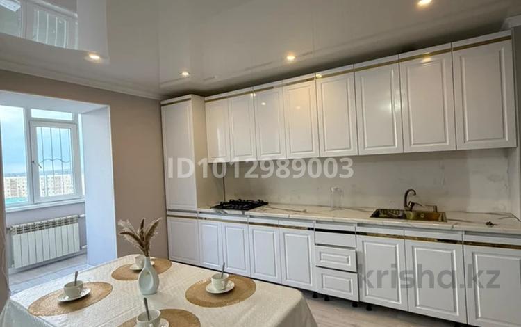 2-бөлмелі пәтер · 67 м² · 10/10 қабат, мкр 11, Шайкенова 13, бағасы: 15 000 ₸ в Актобе — фото 2