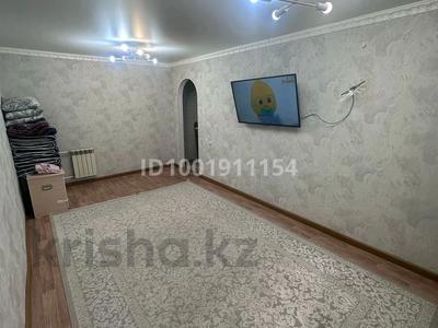 2-комнатная квартира · 48 м² · 5/5 этаж, мкр 5, Тургенева 80 — Аманат за 11.5 млн 〒 в Актобе