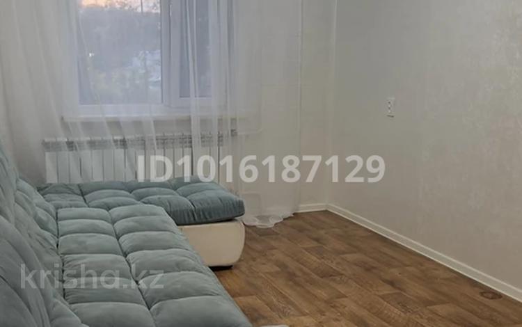 3-комнатная квартира · 70 м² · 3/9 этаж, Чокина 38 — Магазин диатекс за 280 000 ₸ в Павлодаре — фото 2