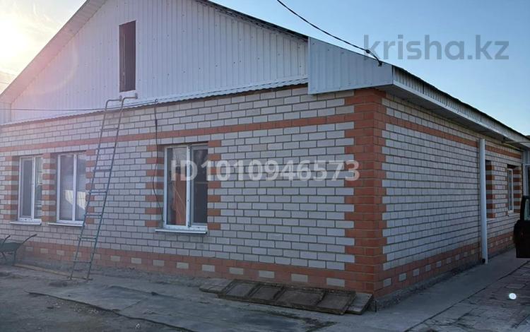 Отдельный дом · 3 комнаты · 150 м² · 10 сот., Казахстанская 15 за 29 млн ₸ в Хромтау — фото 2