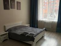 1-комнатная квартира · 42 м² · 1/9 этаж, Камзина 41/1 за 13 000 〒 в Павлодаре