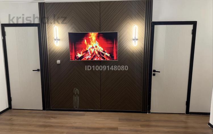 3-комнатная квартира · 92 м² · 23/25 этаж, мкр 11 112в — Мечеть нур гасыр за 15 000 ₸ в Актобе — фото 11
