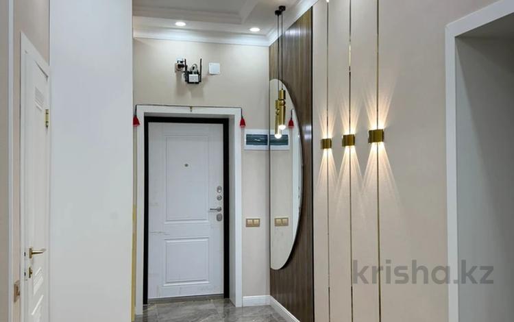 3-бөлмелі пәтер · 97.5 м² · 4/7 қабат, 20-й мкр 1/2 к2, бағасы: 35 млн ₸ в Актау — фото 2