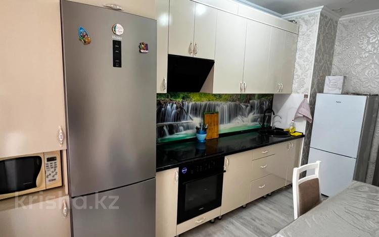3-комнатная квартира · 70 м² · 1/13 этаж, Каратал 15 за 250 000 ₸ в Талдыкоргане — фото 7
