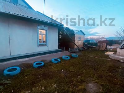 Продажа домов и дачи в Акмолинской обл.: Отдельный дом • 7 комнат • 135 м² • 11 сот., Войкова 18 за 10.5 млн 〒 Отдельный дом • 7 комнат • 135 м² • 11 сот., Войкова 18 за 10.5 млн 〒 в Щучинске