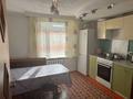 3-бөлмелі пәтер · 64 м² · 4/5 қабат, 12-шағынаудан 44, бағасы: 13 млн ₸ в Караганде, Алихана Бокейханова р-н