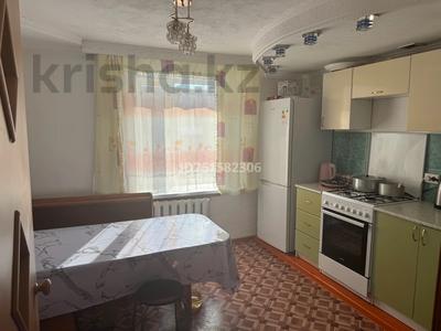3-бөлмелі пәтер · 64 м² · 4/5 қабат, 12-шағынаудан 44, бағасы: 13 млн ₸ в Караганде, Алихана Бокейханова р-н