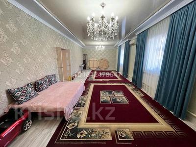 Отдельный дом · 4 комнаты · 174 м² · 10 сот., Жосалы 92 за 70 млн ₸ в Жанаозен