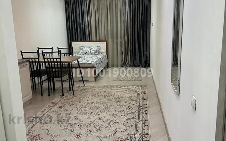 1-комнатная квартира · 30 м² · 5/10 этаж, Толе би 285/8 за 250 000 ₸ в Алматы, Ауэзовский р-н — фото 2