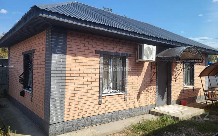 Отдельный дом · 2 комнаты · 55 м² · 0.5 сот., 19 микрорайон — Ботагоз за 200 000 ₸ в Конаеве — фото 2