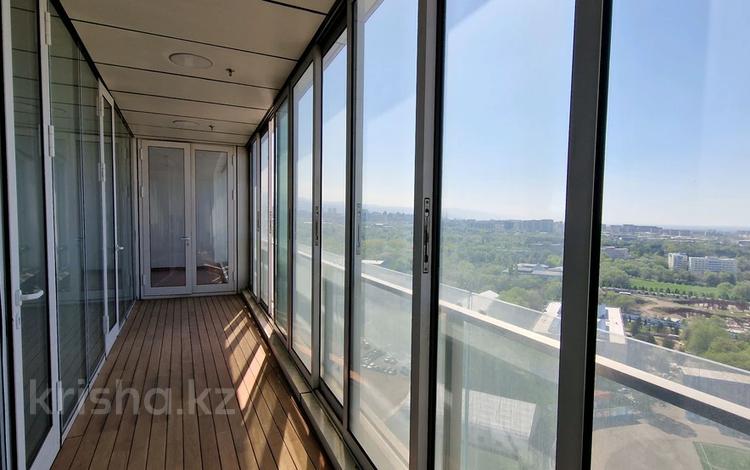 4-бөлмелі пәтер · 170 м² · 18/22 қабат, Аль-Фараби, бағасы: 330 млн ₸ в Алматы, Бостандыкский р-н — фото 22