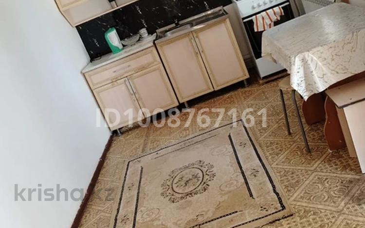 Отдельный дом · 2 комнаты · 100 м², мкр Кокарна, 28 1 — Перекресток Балықшы Дамбы Кокарна Ширина за 100 000 〒 в Атырау — фото 2