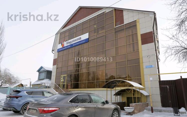 Свободное назначение, офисы, медцентры и аптеки, образование · 813 м² за 325 млн ₸ в Костанае — фото 2