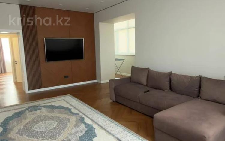 2-бөлмелі пәтер · 82 м² · 8/10 қабат, проспект Алии Молдагуловой, бағасы: 37.8 млн ₸ в Актобе — фото 4