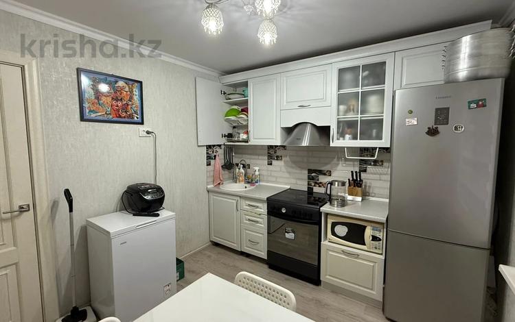 3-бөлмелі пәтер · 69.9 м² · 4/6 қабат, Оралхана Бокея 30, бағасы: 33 млн ₸ в Усть-Каменогорске — фото 2