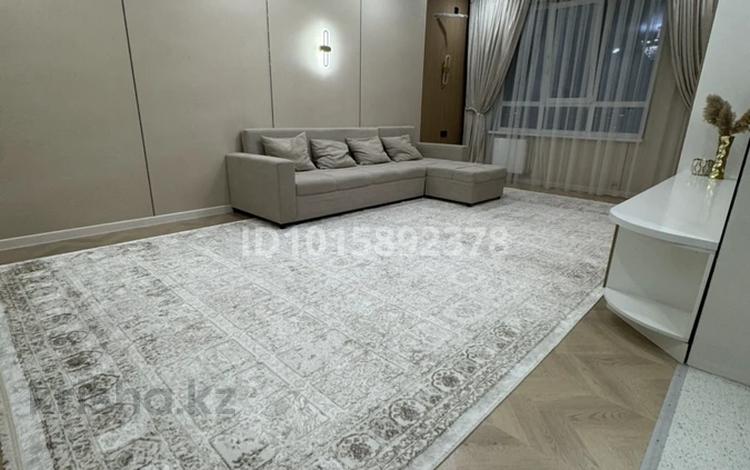 1-комнатная квартира · 42 м² · 10/12 этаж, мкр Акжайык, Вдоль пр. Байдибек би 113 — 1 минутой ходьбы школы Farabi за 200 000 ₸ в Шымкенте, Абайский р-н — фото 2
