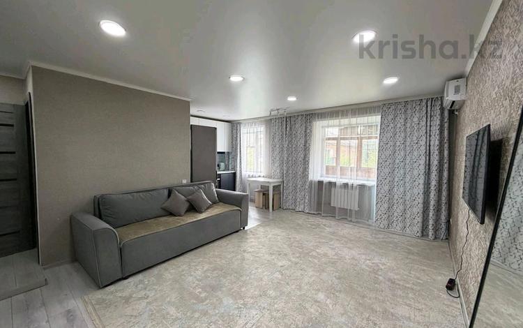 1-комнатная квартира · 30 м² · 3/4 этаж, Тохтарова 82 за 15.5 млн ₸ в Усть-Каменогорске — фото 2