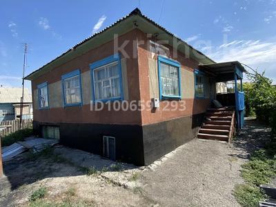 Отдельный дом · 4 комнаты · 120 м² · 390 сот., Байдукова 8 — Возле школы М.Горького за 7 млн 〒 в Уштобе