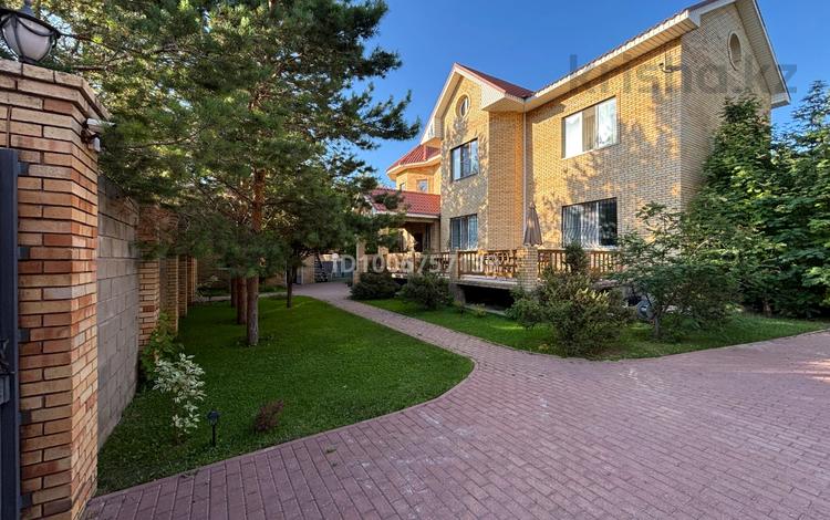 Отдельный дом · 12 комнат · 380 м² · 15 сот., Машат за 360 млн 〒 в Астане, Нура р-н — фото 2