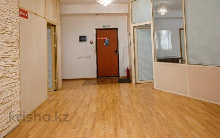 4-бөлмелі пәтер · 165 м² · 2/9 қабат, Кунаева 14/1, бағасы: 76 млн ₸ в Астане, Есильский р-н — фото 60