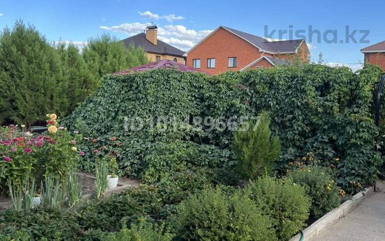 Дом · 5 комнат · 280 м², мкр Жастар 2, Жанаконыс за 80 000 ₸ в Актобе, жилой массив Жанаконыс — фото 2