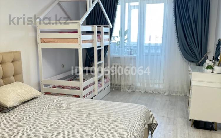 3-комнатная квартира · 91.3 м² · 5/5 этаж, Братья Жубановых 15 — Школа 6 за 28 млн ₸ в Хромтау — фото 2