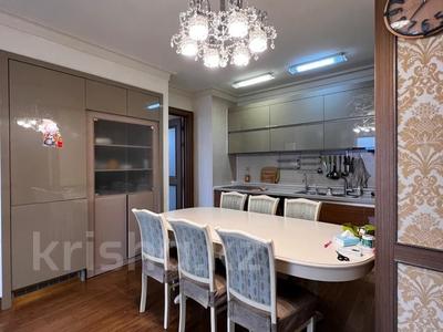 4-бөлмелі пәтер · 150 м² · 14/21 қабат, Аскарова 10, бағасы: 1 млн ₸ в Алматы, Ауэзовский р-н