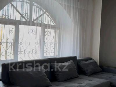 2-бөлмелі пәтер · 70 м² · 8/8 қабат, мкр. Алтын орда, Алия Молдагулова, бағасы: 23.6 млн ₸ в Актобе