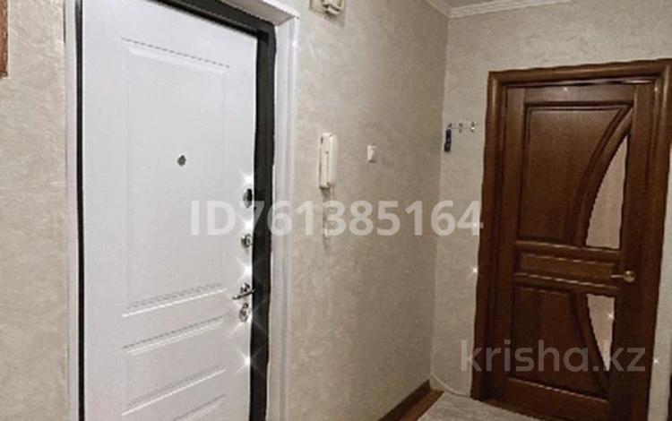 2-комнатная квартира · 45 м² · 2/5 этаж, Авиагородок — Аптека, анвар за 11.8 млн 〒 в Актобе, мкр Авиагородок — фото 2
