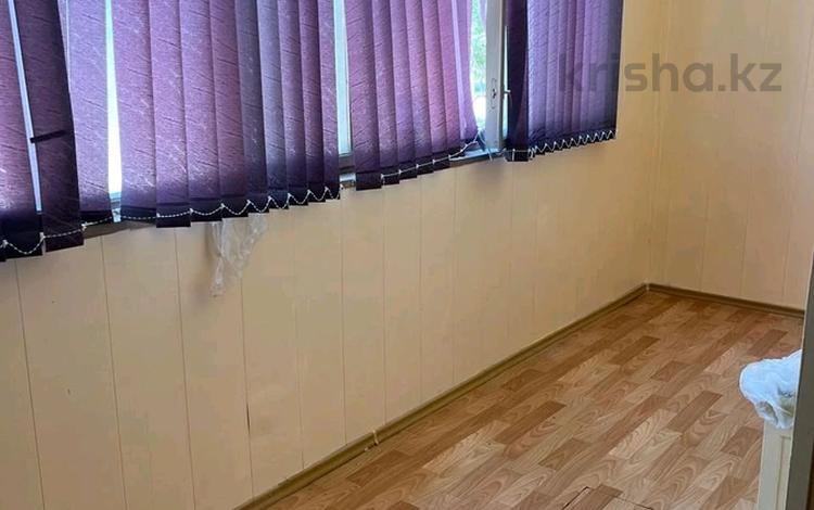3-бөлмелі пәтер · 65 м² · 1/5 қабат, 13-й мкр 35 — Гостиница Виктория, бағасы: 20 млн ₸ в Актау — фото 2