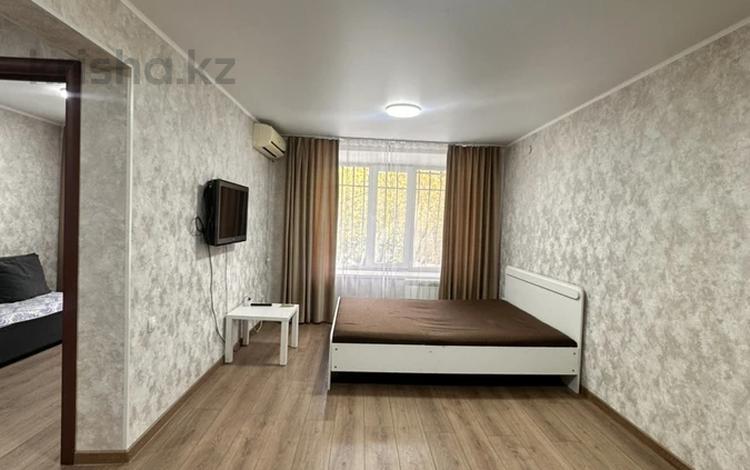 2-бөлмелі пәтер · 48 м² · 2/5 қабат, Жаңа қала ш/а., Абдирова 20, бағасы: 200 000 ₸ в Караганде, Казыбек би р-н — фото 2