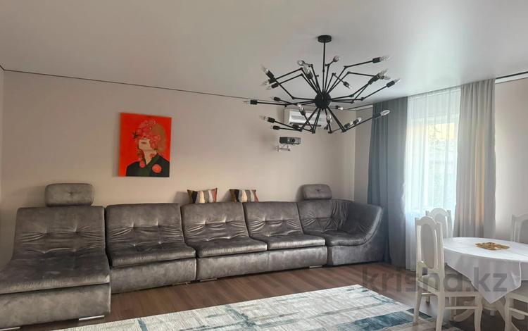 3-комнатная квартира · 122 м² · 2/4 этаж, Алипова 5а за 500 000 ₸ в Атырау — фото 39