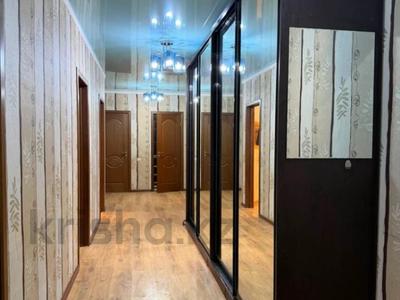 4-бөлмелі пәтер · 111 м² · 3/5 қабат, АБАЯ 117/1, бағасы: 350 000 ₸ в Уральске
