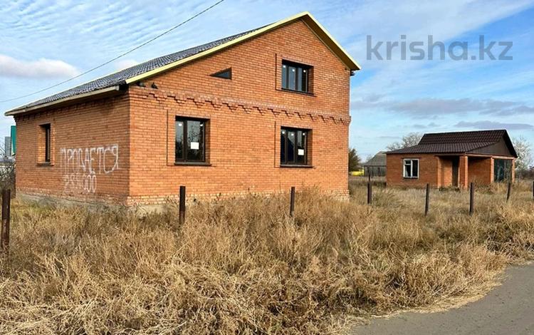 Отдельный дом · 5 комнат · 130 м² · 5 сот., Курмангалиева за 11 млн 〒 в Жаик-2 — фото 2