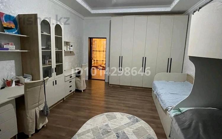 Отдельный дом · 6 комнат · 450 м² · 15 сот., 3 мкр 41 за 75 млн ₸ в Жибек Жолы — фото 2