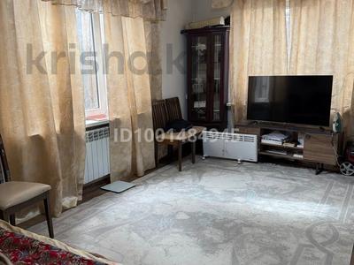 Аренда домов или дач в Алматы: Отдельный дом · 3 комнаты · 65 м², мкр Дорожник, Ул.Кайрат 22 — Бокейханова за 400 000 〒 Отдельный дом · 3 комнаты · 65 м², мкр Дорожник, Ул.Кайрат 22 — Бокейханова за 400 000 〒 в Алматы, Жетысуский р-н