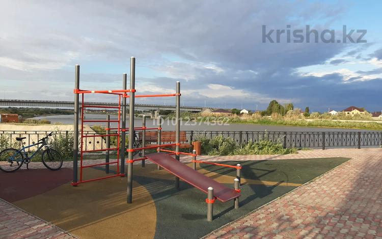Отдельный дом · 4 комнаты · 120 м², мкр Атырау, Байконыр 17 за 270 000 〒 — фото 2