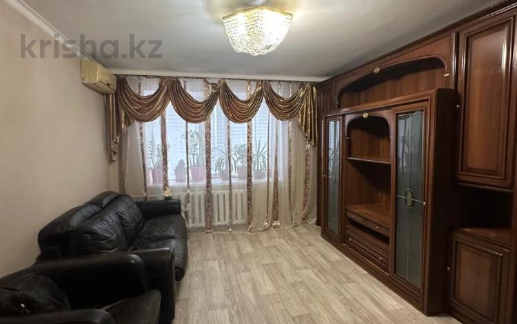 3-бөлмелі пәтер, 73 м², 10/10 қабат, мкр 8, Братьев Жубановых, бағасы: 17 млн 〒 в Актобе, мкр 8 — фото 2