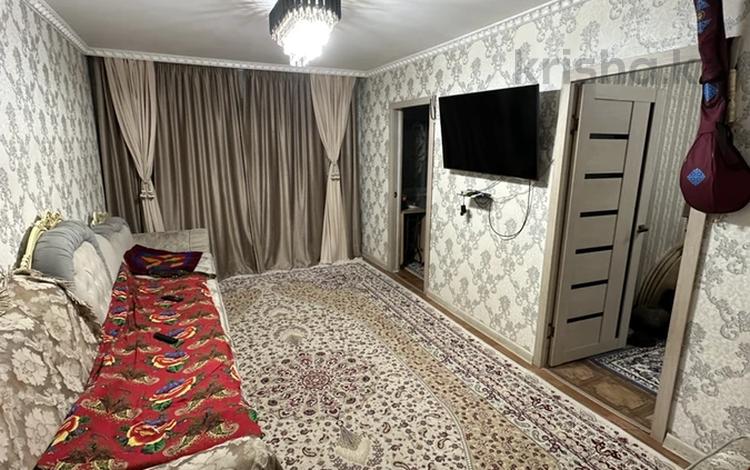 4-комнатная квартира, 59.5 м², 1/5 этаж, Байконурова 112 за 22 млн 〒 в Жезказгане — фото 2