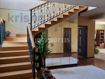 Отдельный дом · 6 комнат · 250 м² · 10 сот., Кумсай 17 за 45.2 млн 〒 в Актобе, жилой массив Ясное