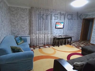 3-комнатная квартира · 47 м², Сакена Сейфуллина — Кенесары Аба, Центр,Школа,Бывший детский сад за 20 000 ₸ в Бурабае