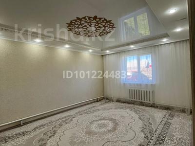 Отдельный дом · 4 комнаты · 123 м² · 8 сот., Микрорайон Кызылтал за 16 млн ₸ в Аксае