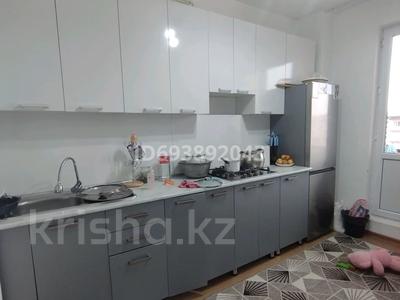 2-комнатная квартира · 55 м² · 5/5 этаж, Ұлы дала 6 — магазин,аптека,садик,остановка,мектеп за 17.5 млн ₸ в Таразе