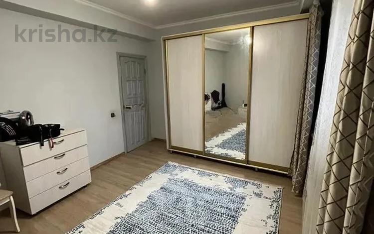 2-комнатная квартира · 50 м² · 2/5 этаж, мкр Аксай-4 51 за 34.5 млн ₸ в Алматы, Ауэзовский р-н — фото 2
