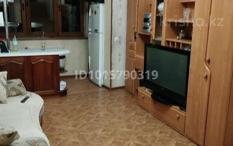 2-комнатная квартира · 43 м² · 4/5 этаж, Пр.Достык 113 — Угол ул.Омаровой за 300 000 ₸ в Алматы, Медеуский р-н — фото 2