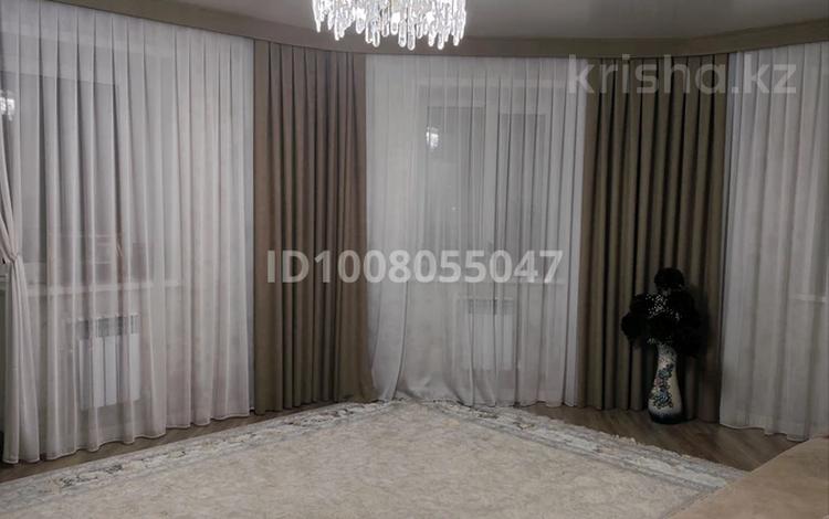 4-комнатная квартира · 126.5 м² · 7/9 этаж, Толстого 27 — Толстого-Каирбекова за 75 млн 〒 в Костанае — фото 2