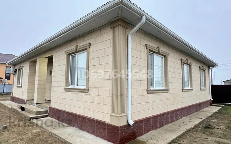 Отдельный дом · 4 комнаты · 168 м² · 8 сот., мкр Зарослый, 24 17 за 27.5 млн 〒 в Атырау — фото 2