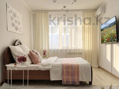 1-комнатная квартира · 40 м² · 3/5 этаж, мкр 11 85 — Остановка 9 школа. Перпендикулярно ул.Шайкенова. за 14 000 ₸ в Актобе