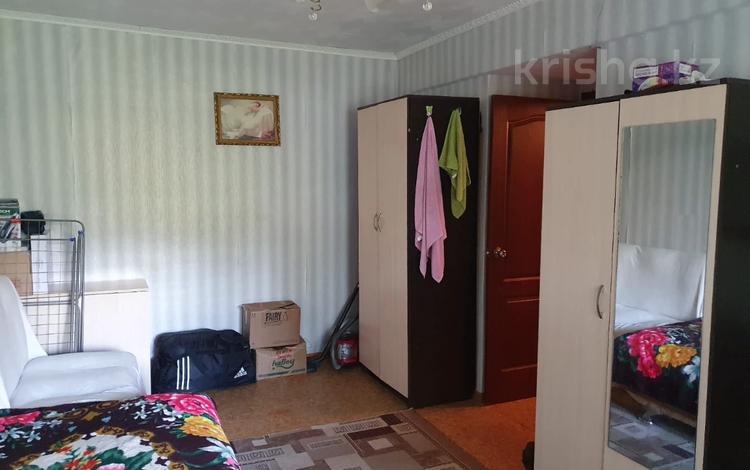 2-комнатная квартира, 45 м², 1/5 этаж, Кабанбай Батыра 124 за 16 млн 〒 в Усть-Каменогорске — фото 4
